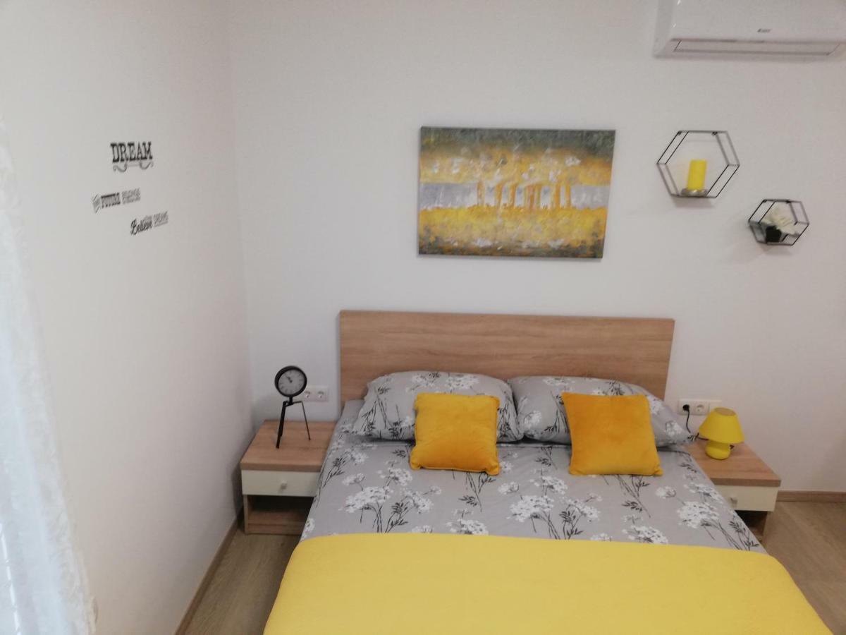 Kalelarga Apartments 4 You Zadar Exteriör bild